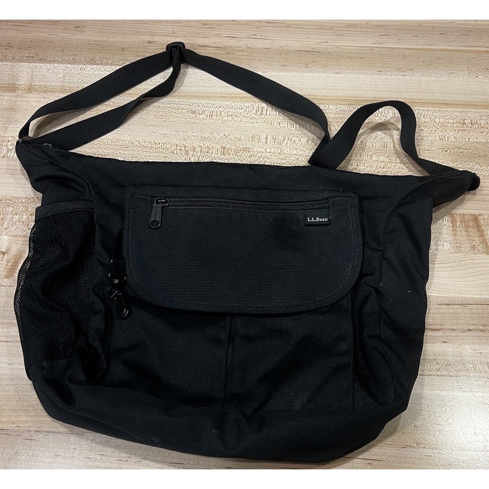 L.L.Bean Shoulder Bag Black‎ Adjustable Strap Inner Pockets